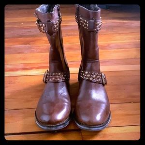 Arturo Chiang size 6 combat boots